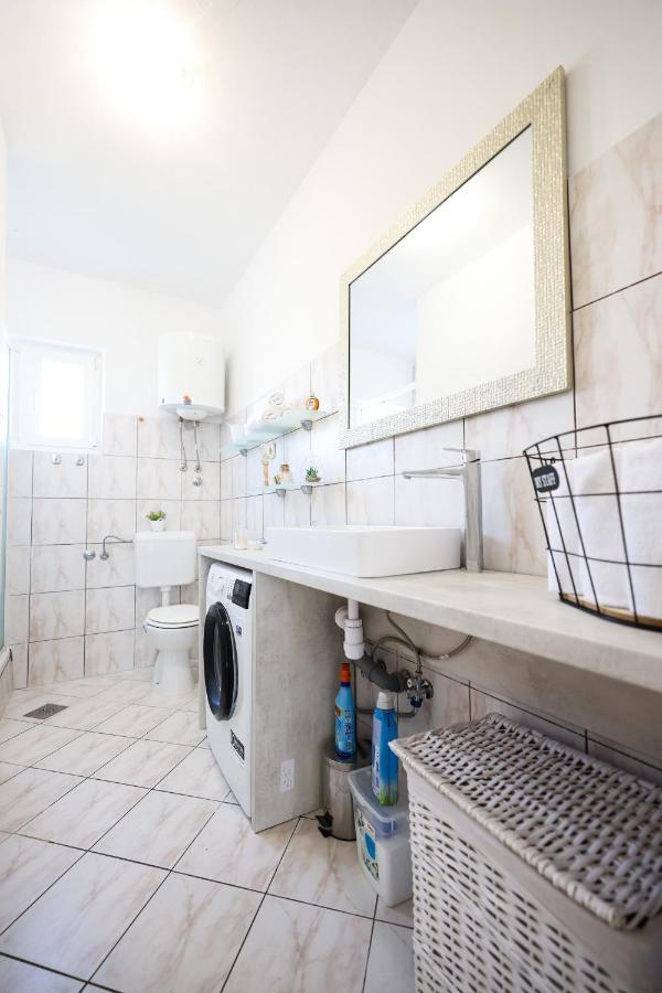 זאדאר Apartman Heder מראה חיצוני תמונה